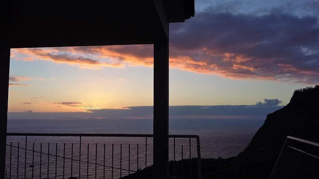 Casa Shalom Villa São Roque do Faial Tatil Evi