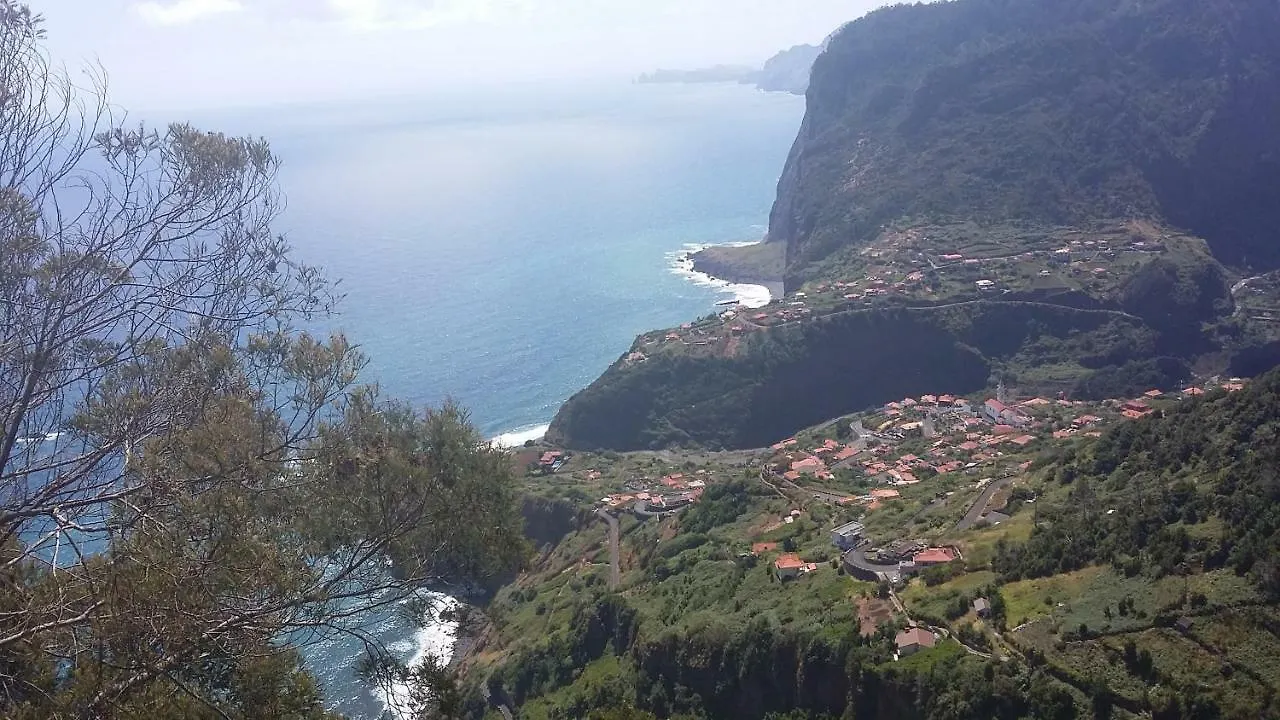 Villa Casa Shalom São Roque do Faial Сasa de vacaciones